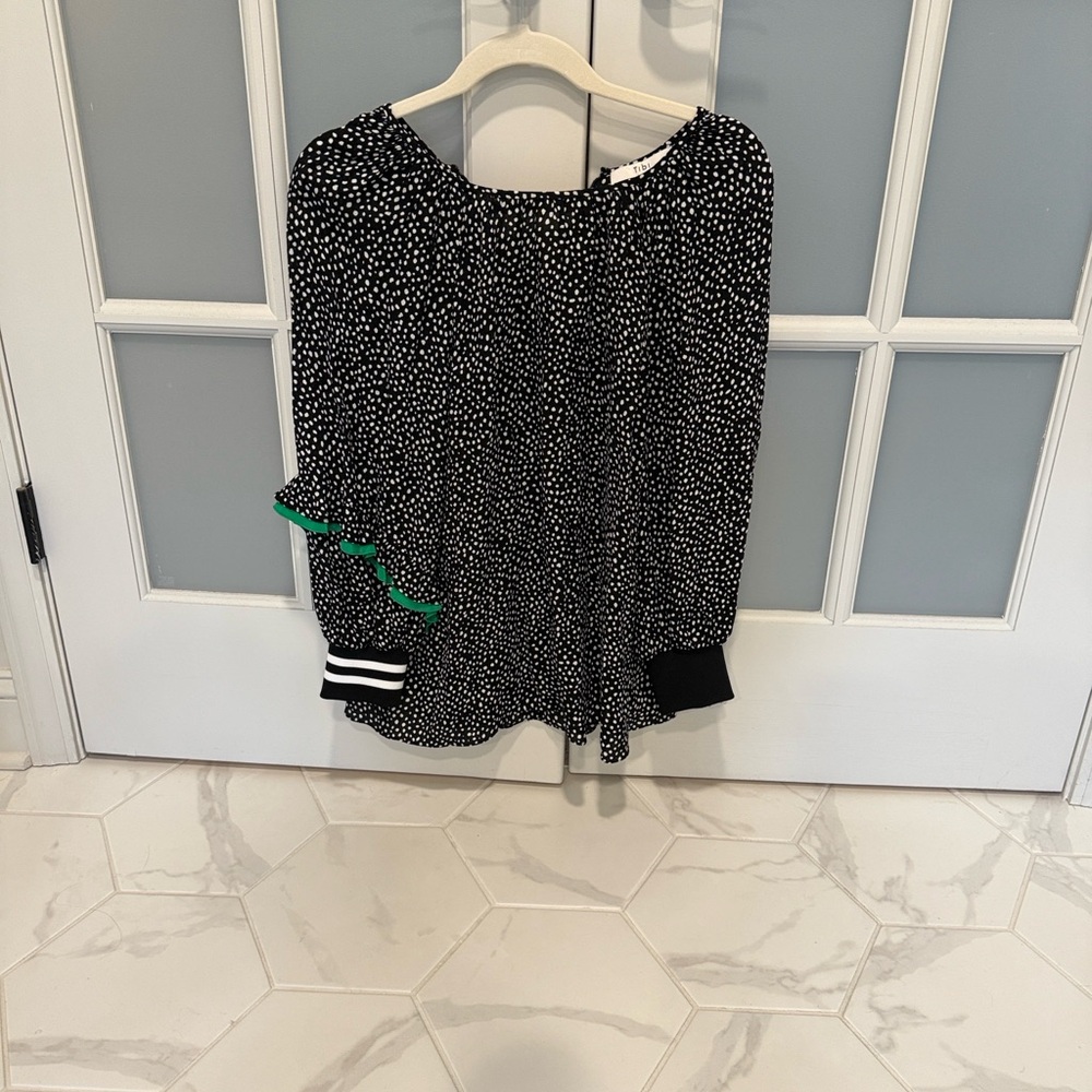 Tibi Martine Black and White Dotted Blouse with Green Accent/contrast sleeves - Picture 8 of 9